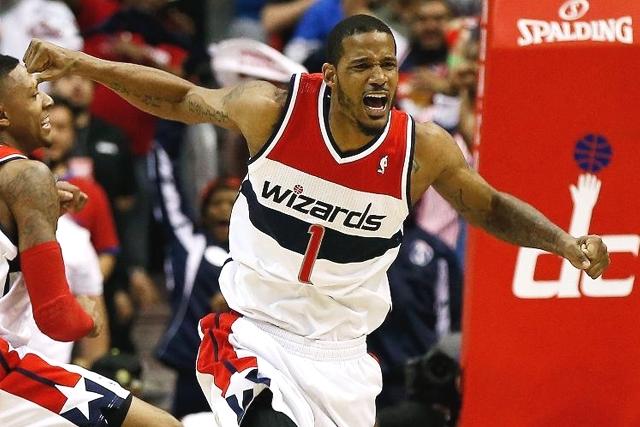  布伦森关键球频现尼克斯险胜奇才保住前八